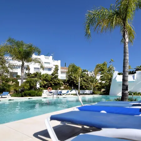 Belvilla By Oyo Alcazaba Lagoon Apartment
